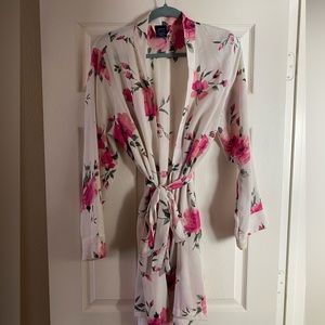 Floral robe, kimono, sleepwear